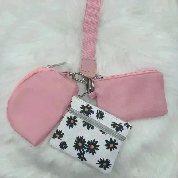 Triple Power pouches Wristlets - Picture 1 of 8